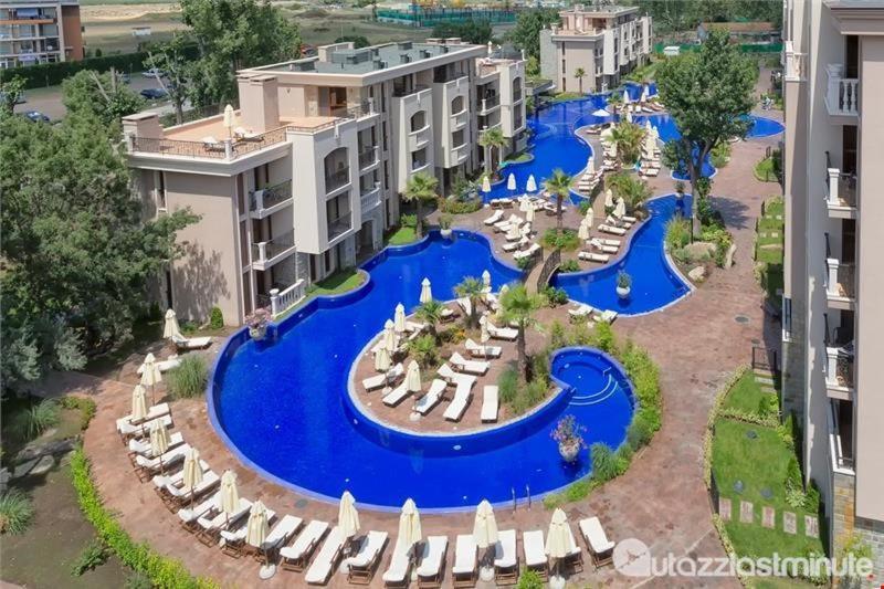 ساني بيتش Destination Bulgaria 2000 Cascadas Private Summer Family Apartments المظهر الخارجي الصورة