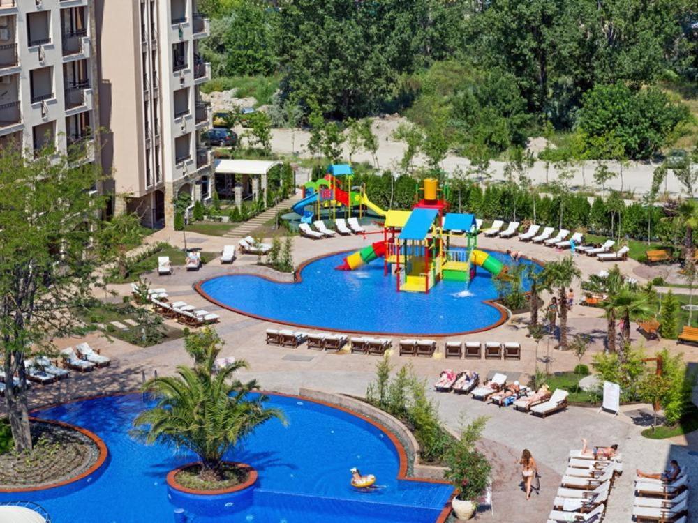 ساني بيتش Destination Bulgaria 2000 Cascadas Private Summer Family Apartments المظهر الخارجي الصورة